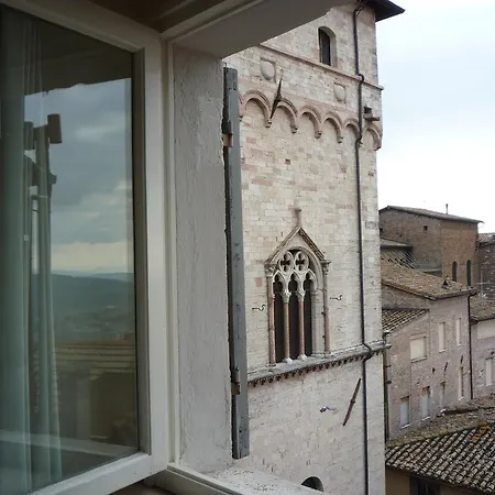 Mini Fontana Maggiore Feriested 2*